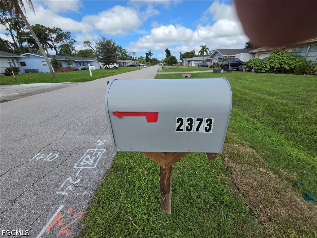 2 Bed SingleFamilyResidence for Sale in Fort Myers, photo 4