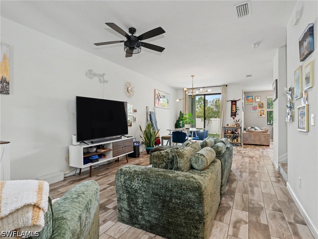 3 Bed SingleFamilyResidence for Sale in Bonita Fairways, photo 4