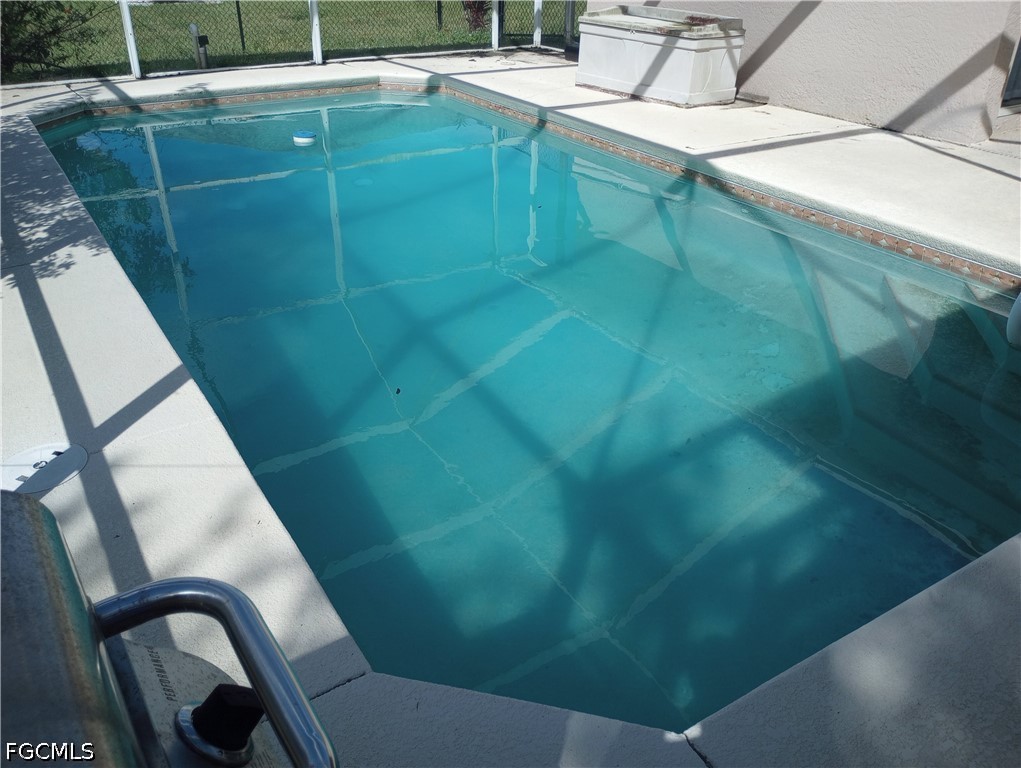 3 Bed Pool Home for Sale in Cape Coral, photo 4