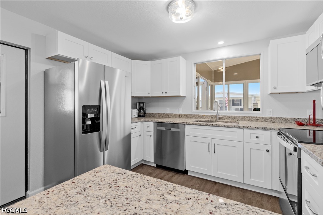 2 Bed ManufacturedHome for Sale in Tamiami Village, photo 4