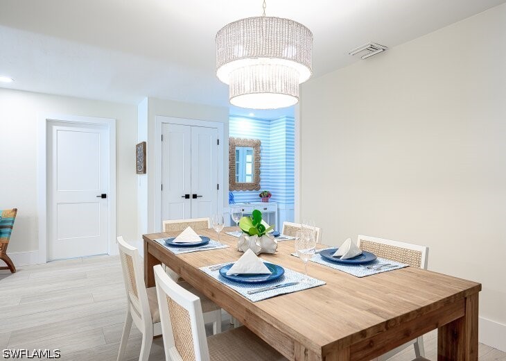 3 Bed Pool Home for Sale in Naples Park, photo 4