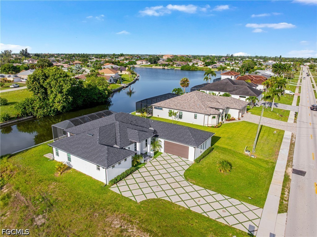 4 Bed Pool Home for Sale in Cape Coral, photo 4