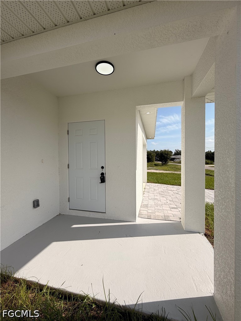3 Bed Duplex for Sale in Lehigh Estates, photo 4
