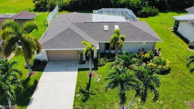 3 Bed Pool Home for Sale in Cape Coral, photo 4