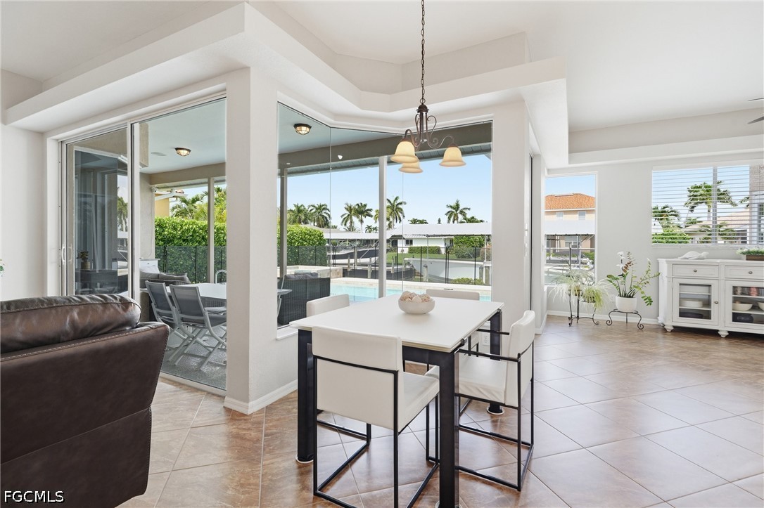 3 Bed Pool Home for Sale in Cape Coral, photo 4