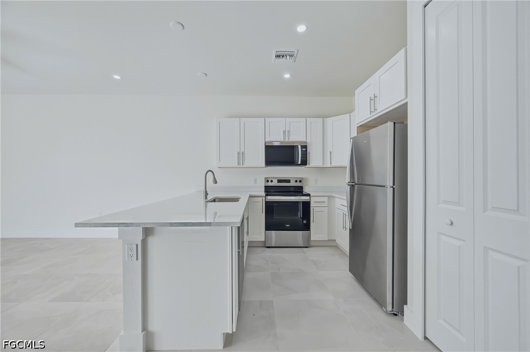 3 Bed Duplex for Sale in Lehigh Acres, photo 4