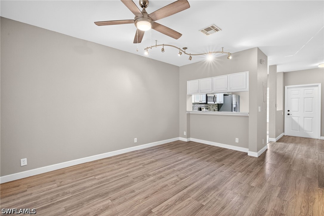 2 Bed Townhouse for Sale in Cypress Landing, photo 4
