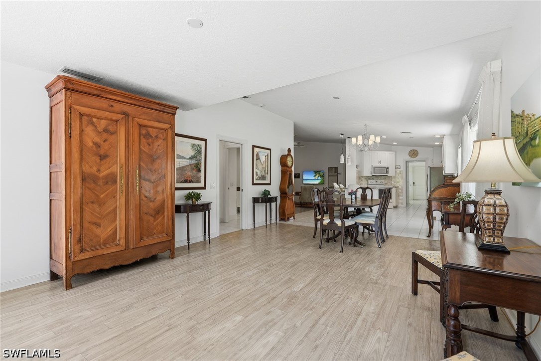 2 Bed Attached for Sale in Village Walk, photo 4