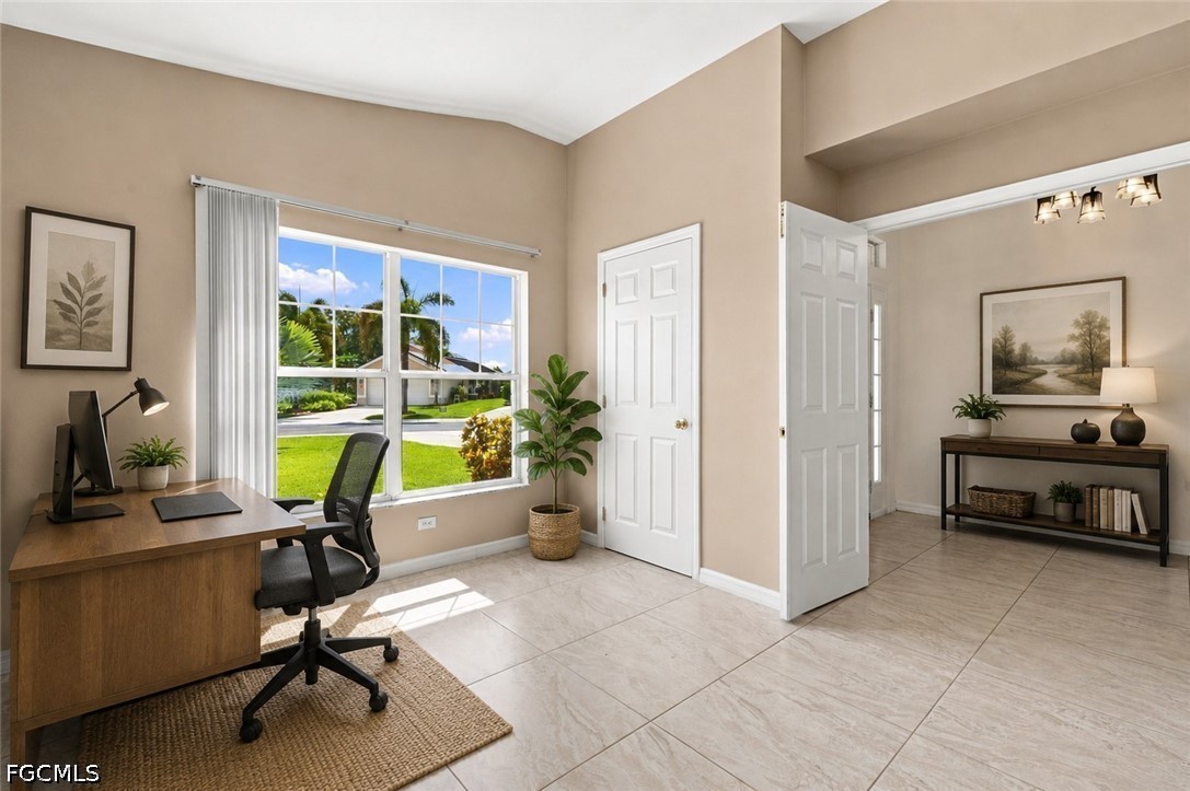 4 Bed SingleFamilyResidence for Sale in Town Lakes, photo 4