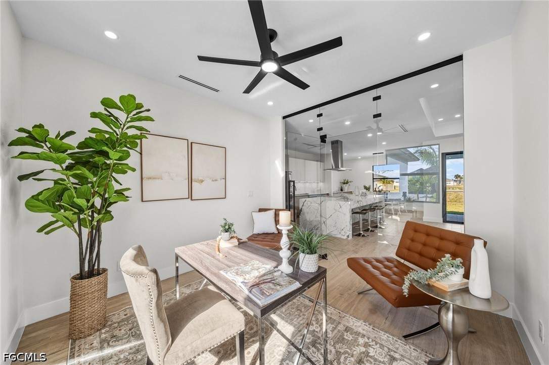 3 Bed SingleFamilyResidence for Sale in Cape Coral, photo 4