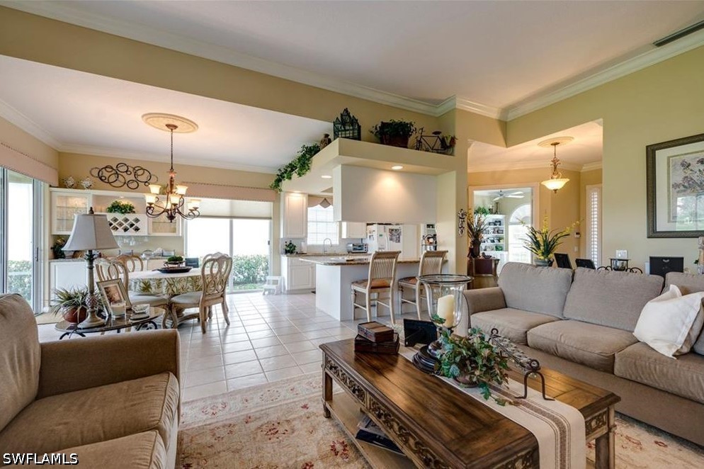 3 Bed Waterfront Home for Sale in Village Walk, photo 4