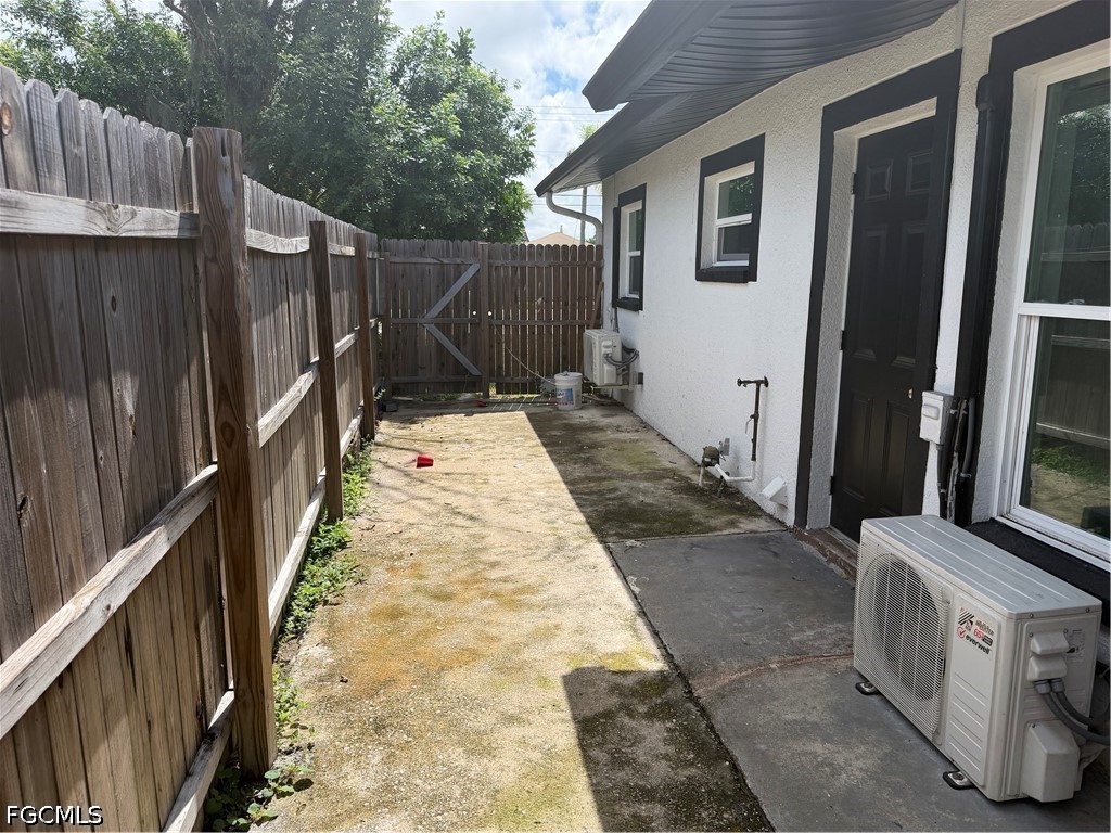 2 Bed Duplex for Sale in Lehigh Acres, photo 4
