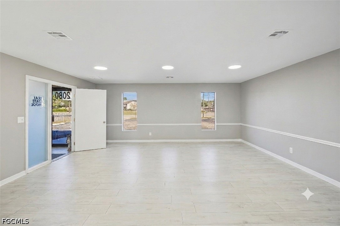 Office for Sale in Fort Myers, photo 4