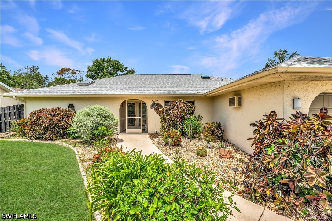 3 Bed Pool Home for Sale in Port Charlotte, photo 4