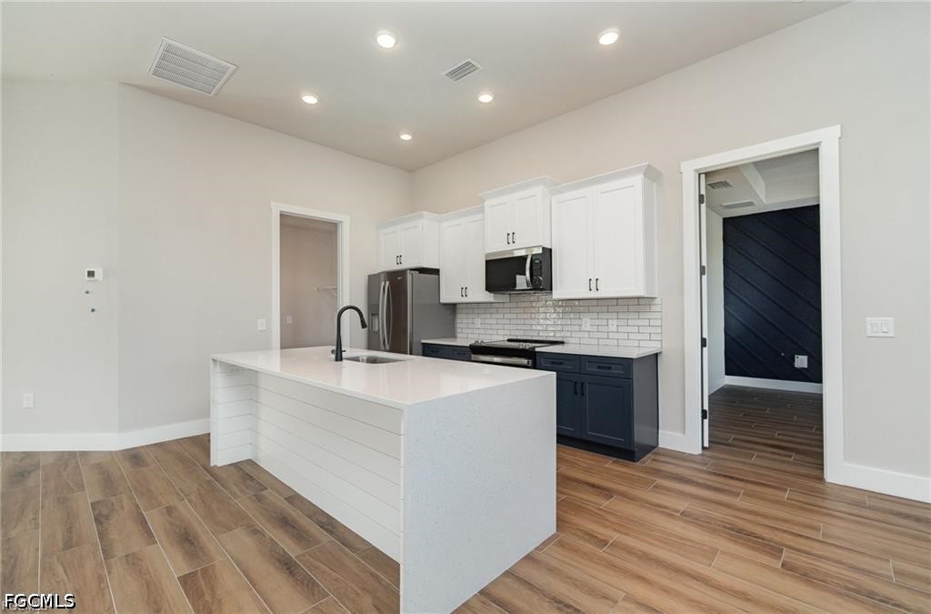 4 Bed Pool Home for Sale in Cape Coral, photo 4