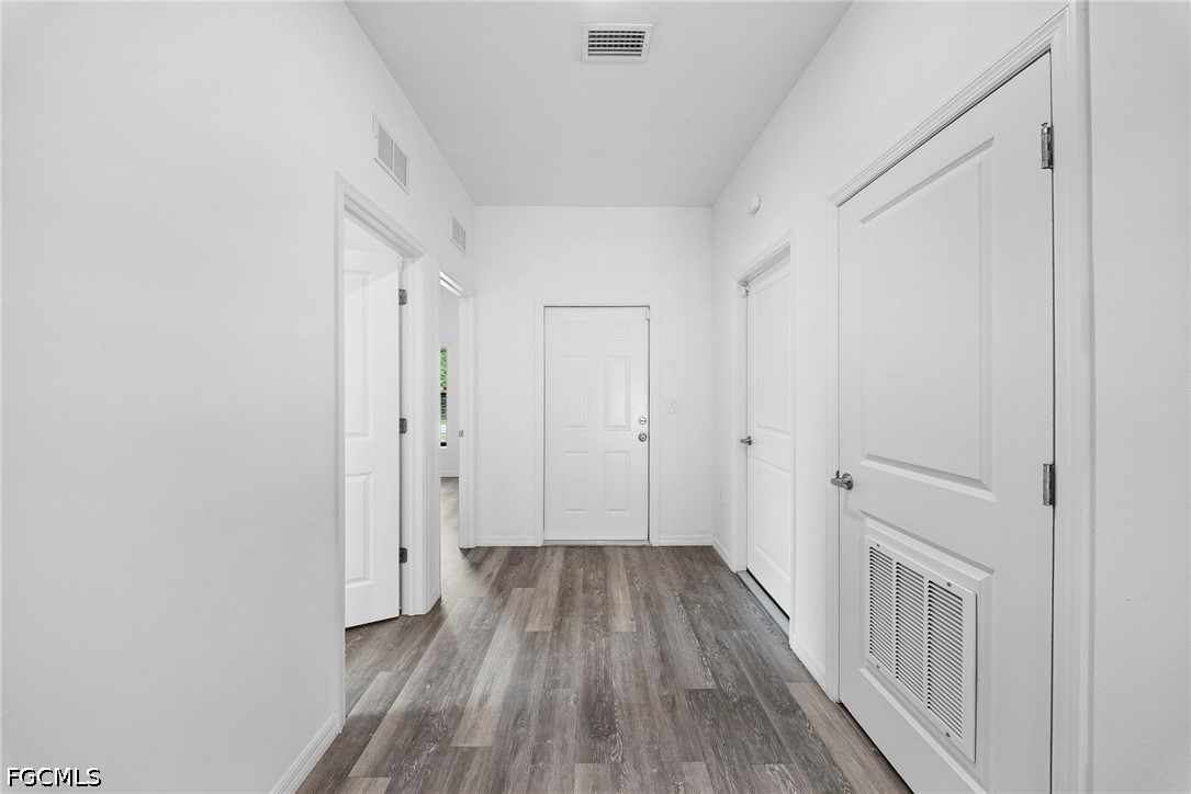 3 Bed Duplex for Sale in Lehigh Estates, photo 4