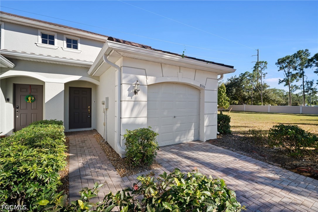 2 Bed Townhouse for Sale in Olympia Pointe, photo 4
