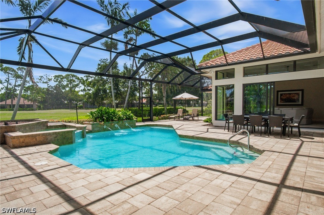 3 Bed Pool Home for Sale in Naples, photo 4