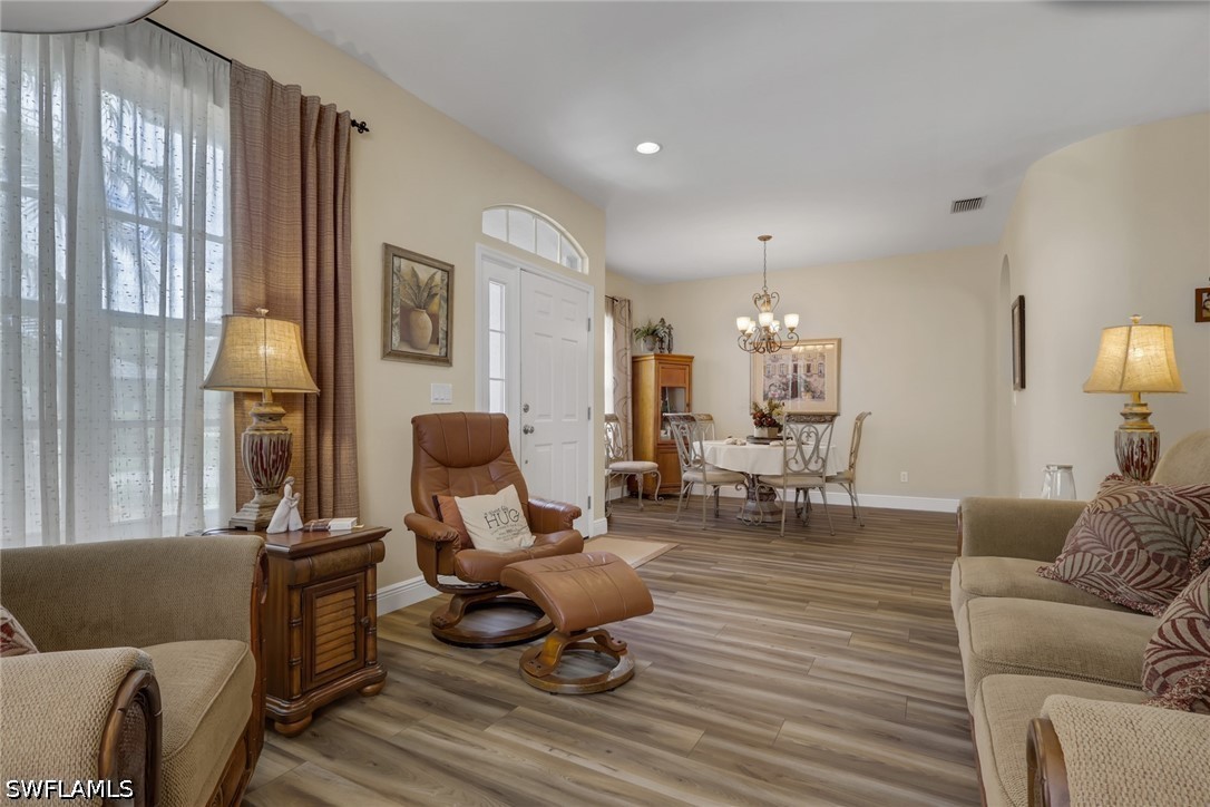 4 Bed Pool Home for Sale in Silverlakes, photo 4