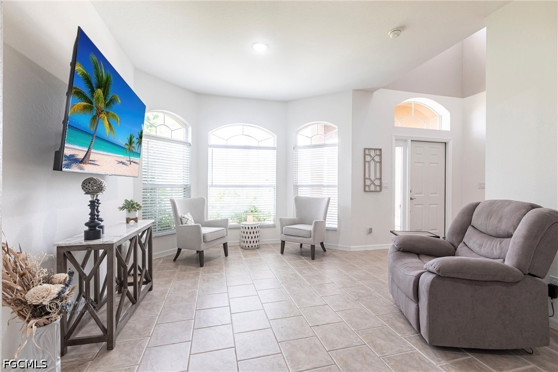 4 Bed SingleFamilyResidence for Sale in Stoneybrook, photo 4
