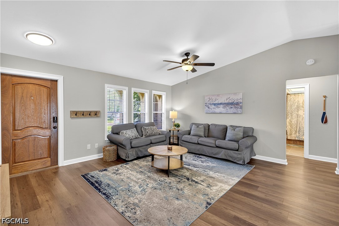 3 Bed Pool Home for Sale in Cape Coral, photo 4