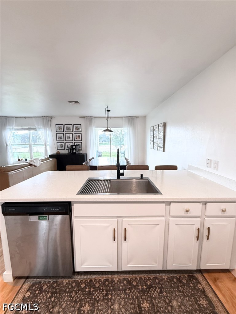 4 Bed Waterfront Home for Sale in Entrada, photo 4