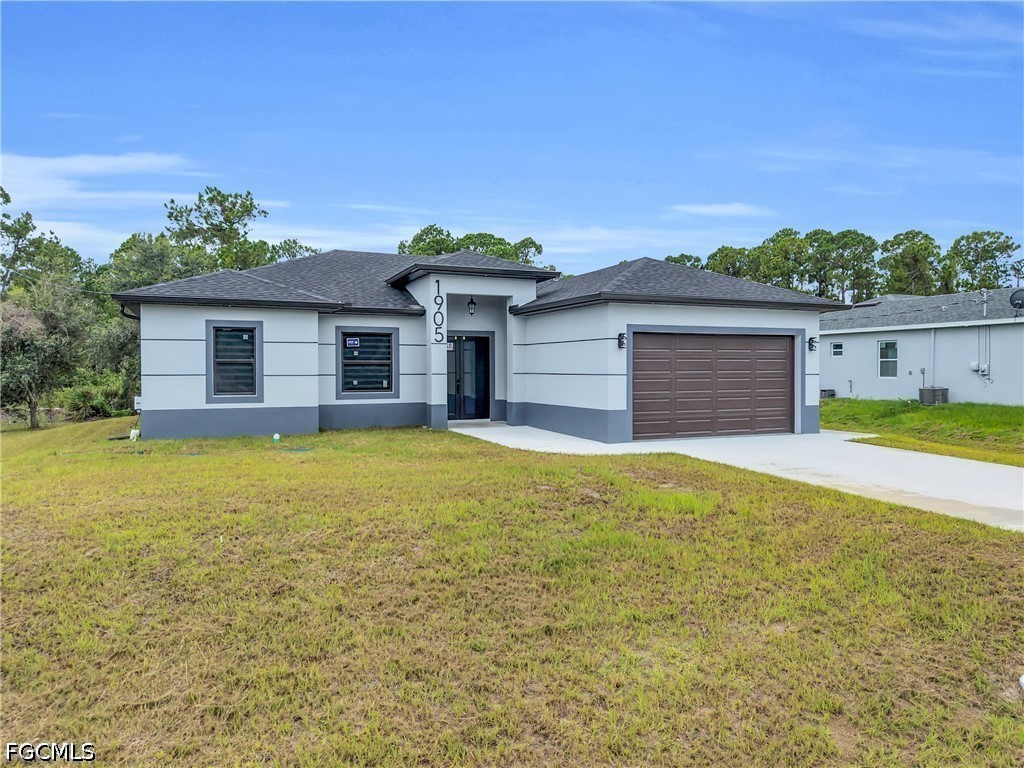 4 Bed SingleFamilyResidence for Sale in Lehigh Acres, photo 4