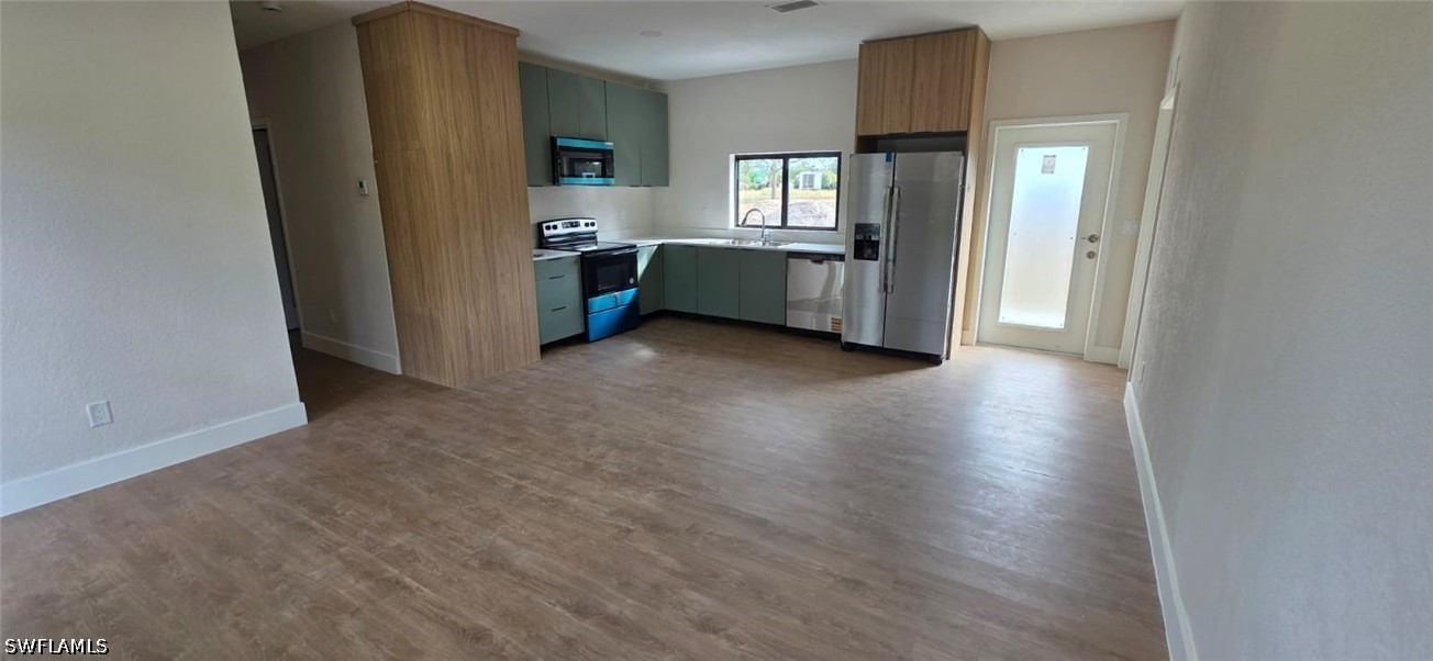 3 Bed SingleFamilyResidence for Sale in Lehigh Acres, photo 4