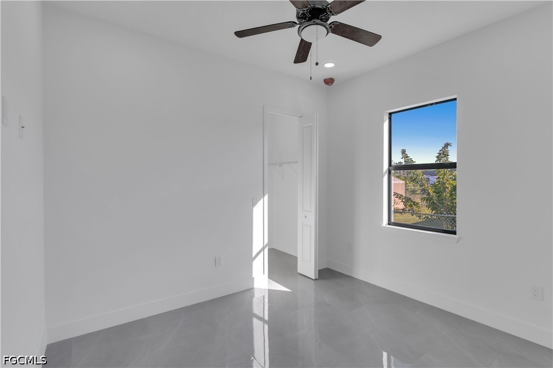 4 Bed SingleFamilyResidence for Sale in Lehigh Acres, photo 4