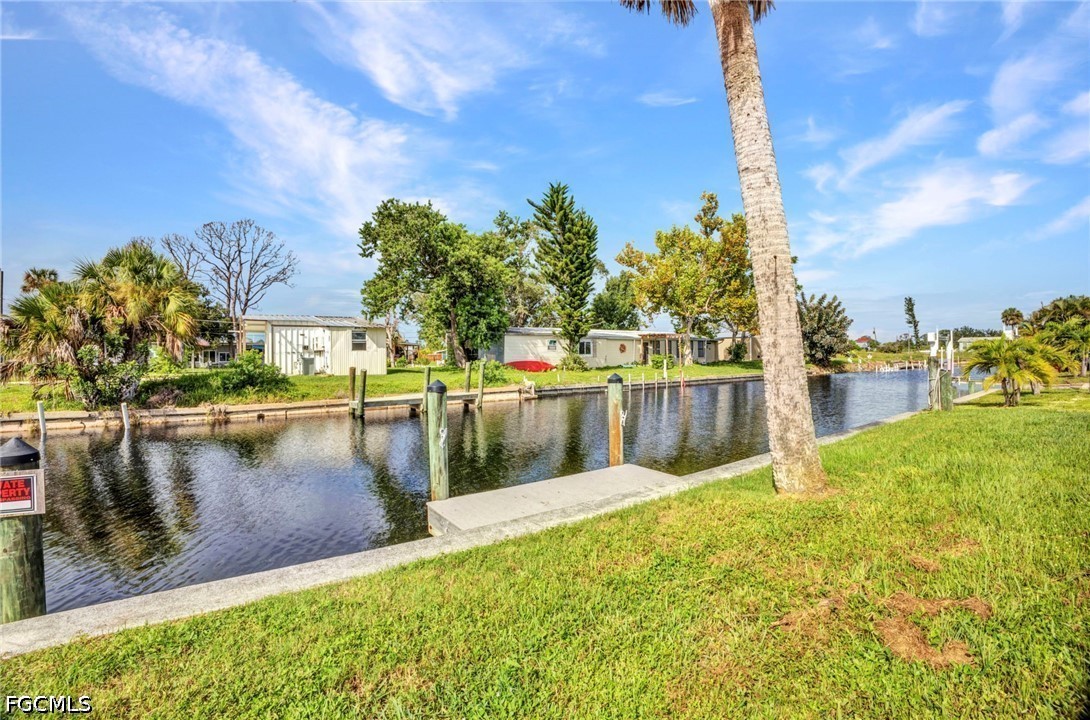 Waterfront Home for Sale in El Jobean, photo 4