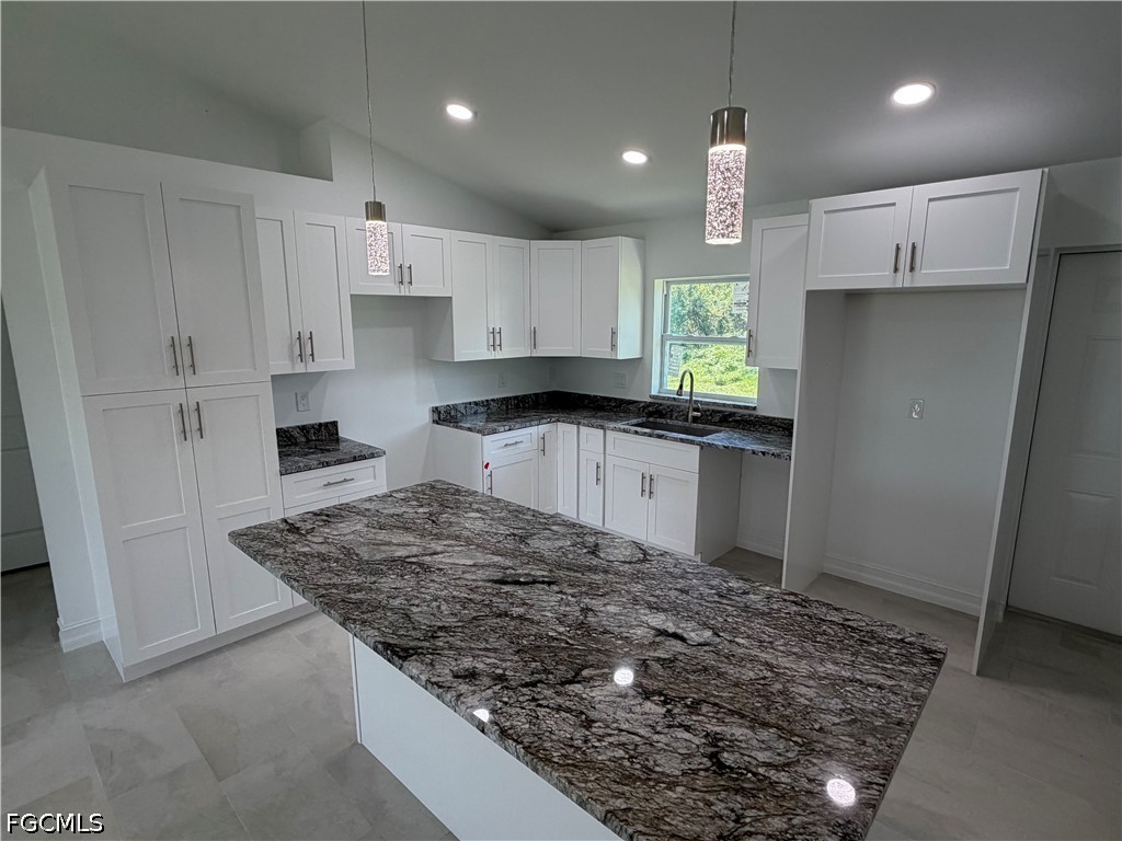 3 Bed SingleFamilyResidence for Sale in Banyan Village, photo 4