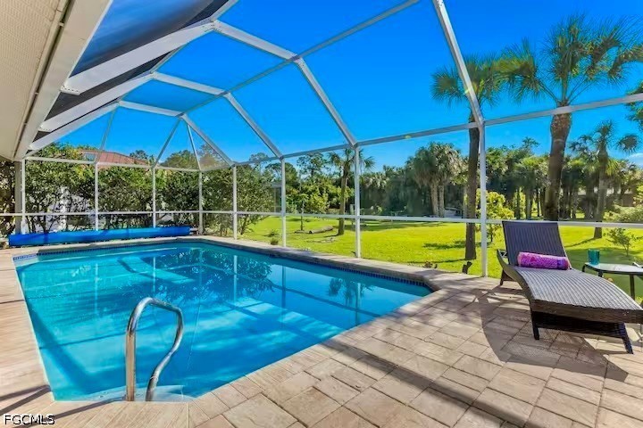 3 Bed Pool Home for Sale in Lehigh Acres, photo 4