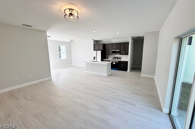 4 Bed SingleFamilyResidence for Sale in Port Charlotte, photo 4