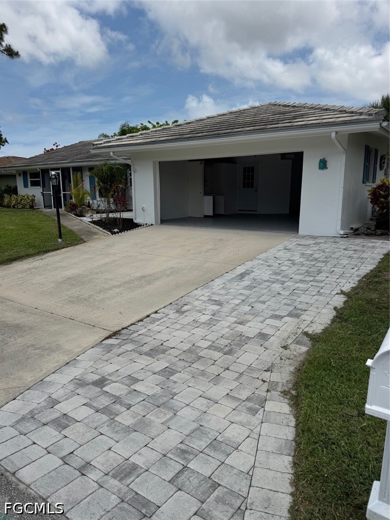 3 Bed SingleFamilyResidence for Sale in Naples, photo 4