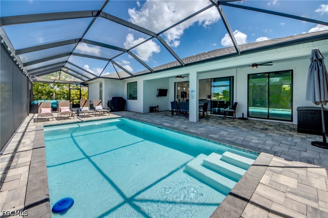 3 Bed Pool Home for Sale in Cape Coral, photo 4