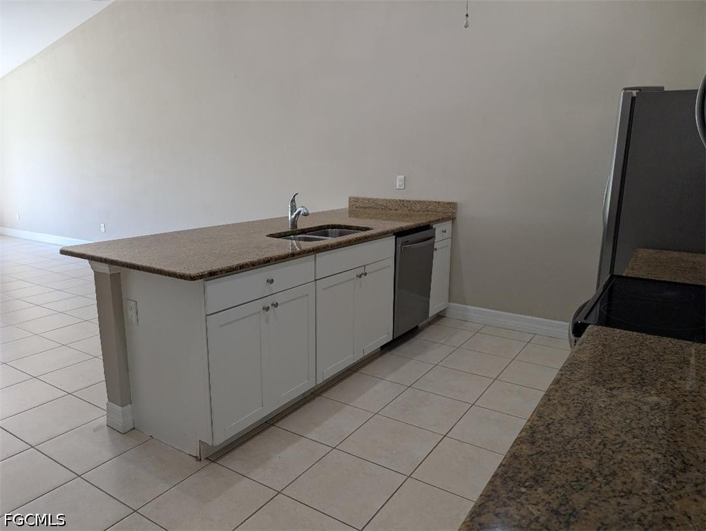 3 Bed Duplex for Sale in Cape Coral, photo 4