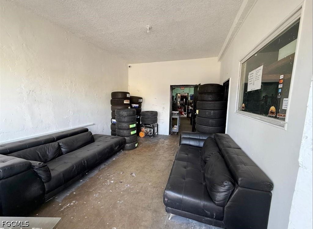 Retail for Sale in Hialeah, photo 4