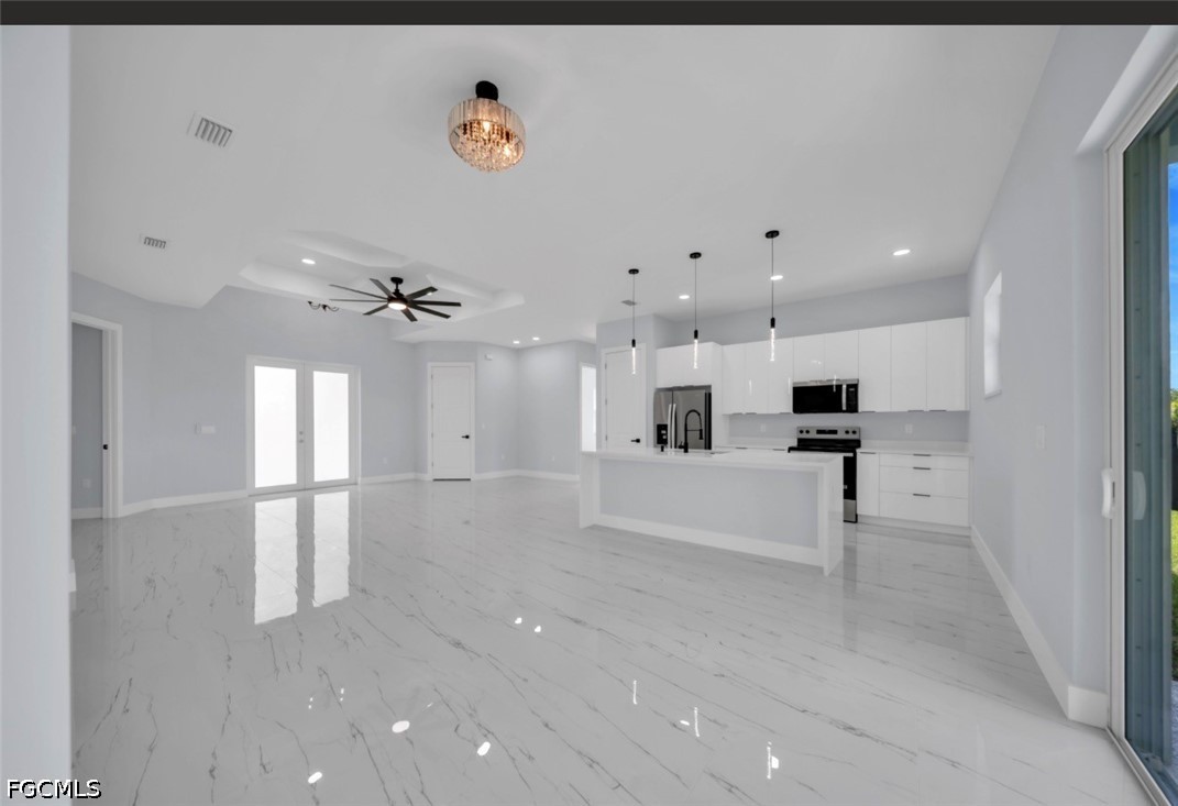 4 Bed SingleFamilyResidence for Sale in Lehigh Acres, photo 4