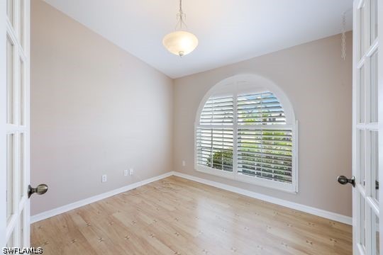 3 Bed Pool Home for Sale in Marco Beach, photo 4