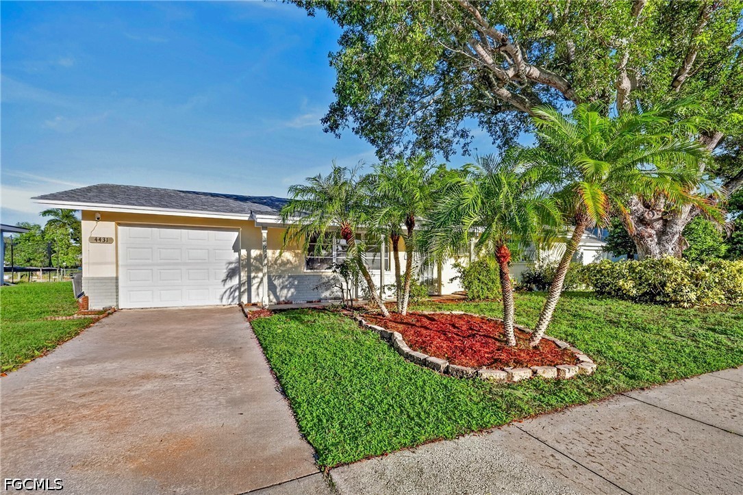 3 Bed Waterfront Home for Sale in North Fort Myers, photo 4