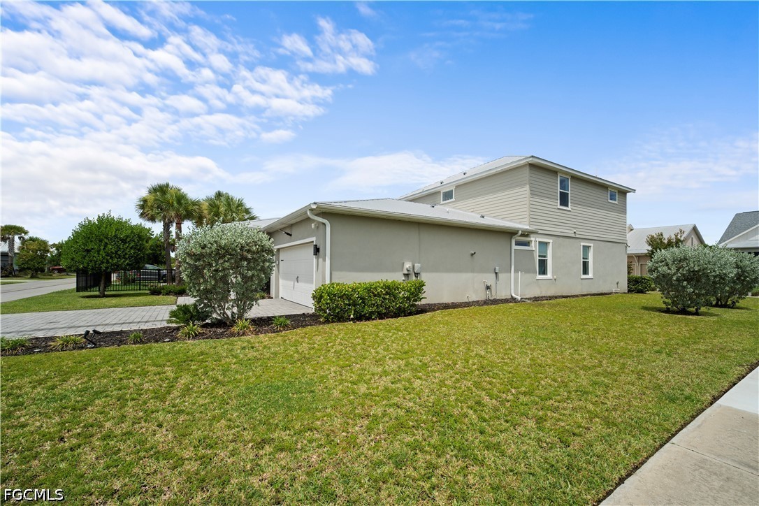 5 Bed SingleFamilyResidence for Sale in Lake Timber, photo 4