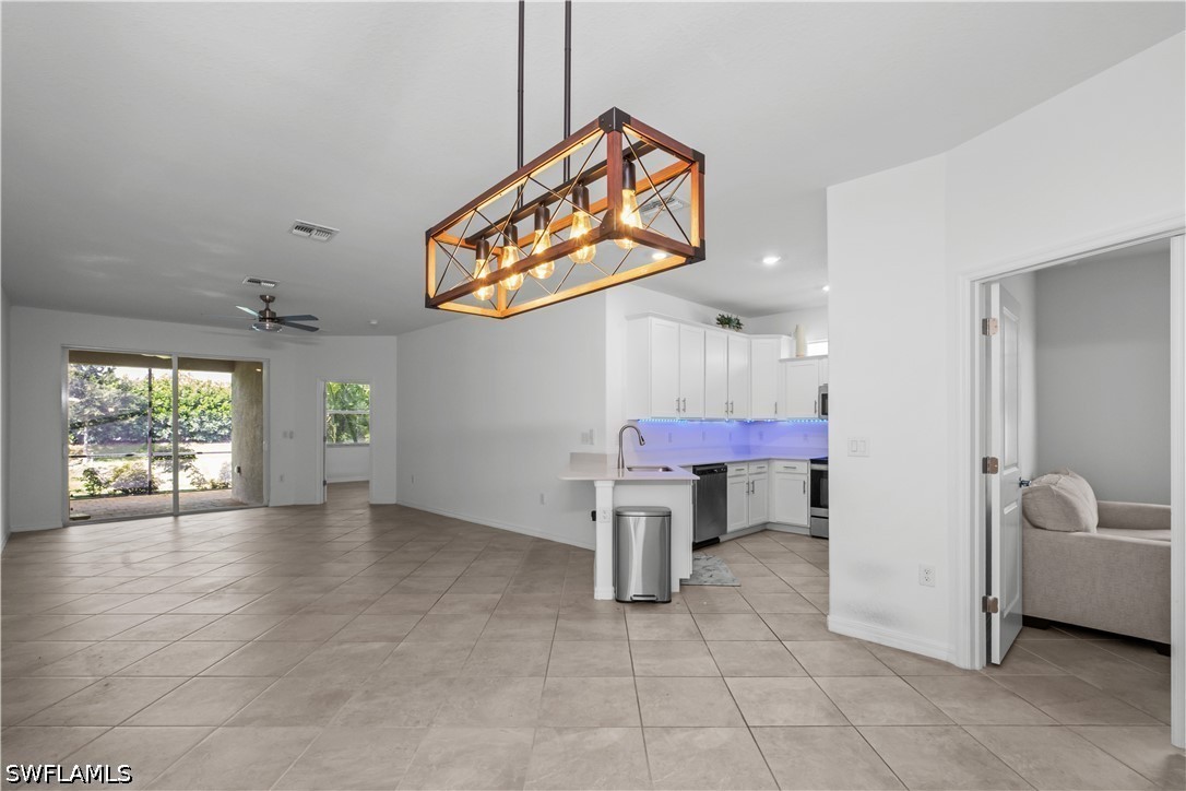 2 Bed Attached for Sale in Naples, photo 4