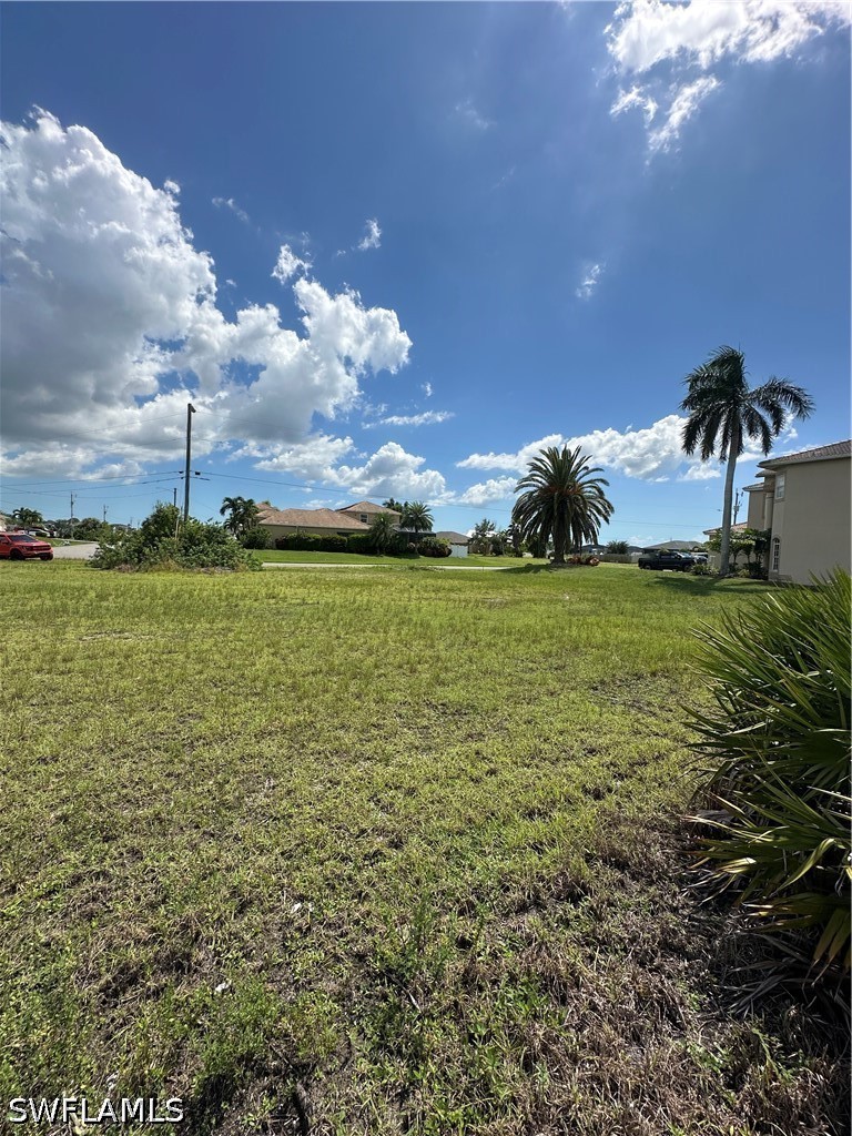 Waterfront Home for Sale in Cape Coral, photo 4