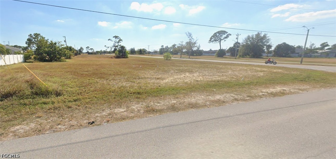 Residential for Sale in Cape Coral, photo 4