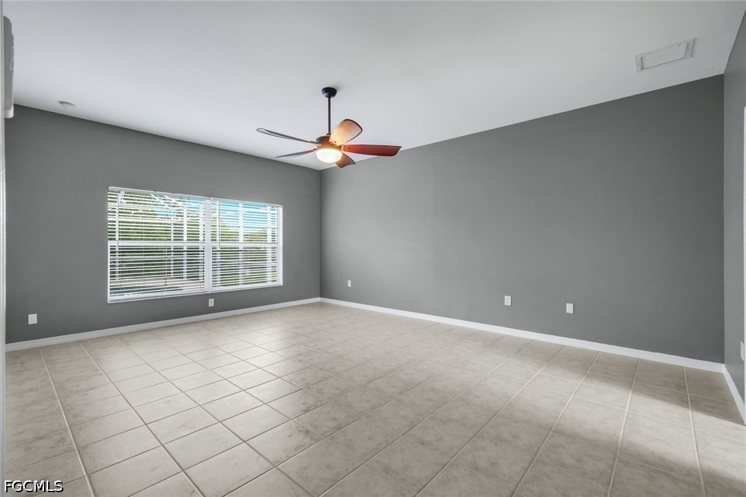 3 Bed Pool Home for Sale in Hawk'S Preserve, photo 4