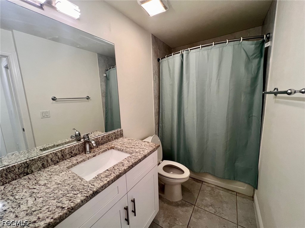3 Bed Duplex for Sale in Cape Coral, photo 4