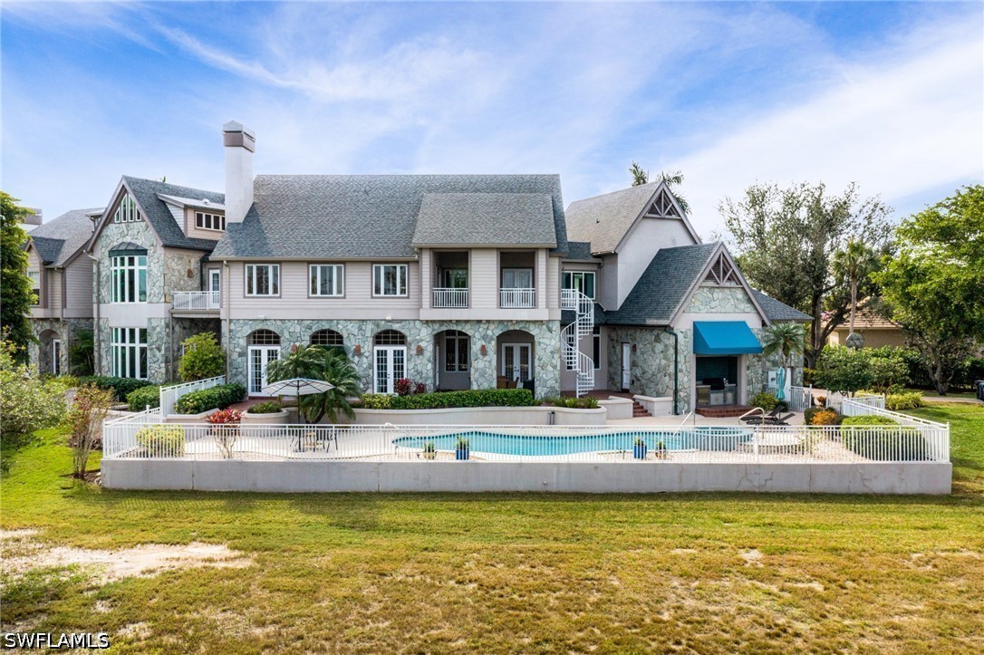 5 Bed Pool Home for Sale in Fort Myers, photo 4