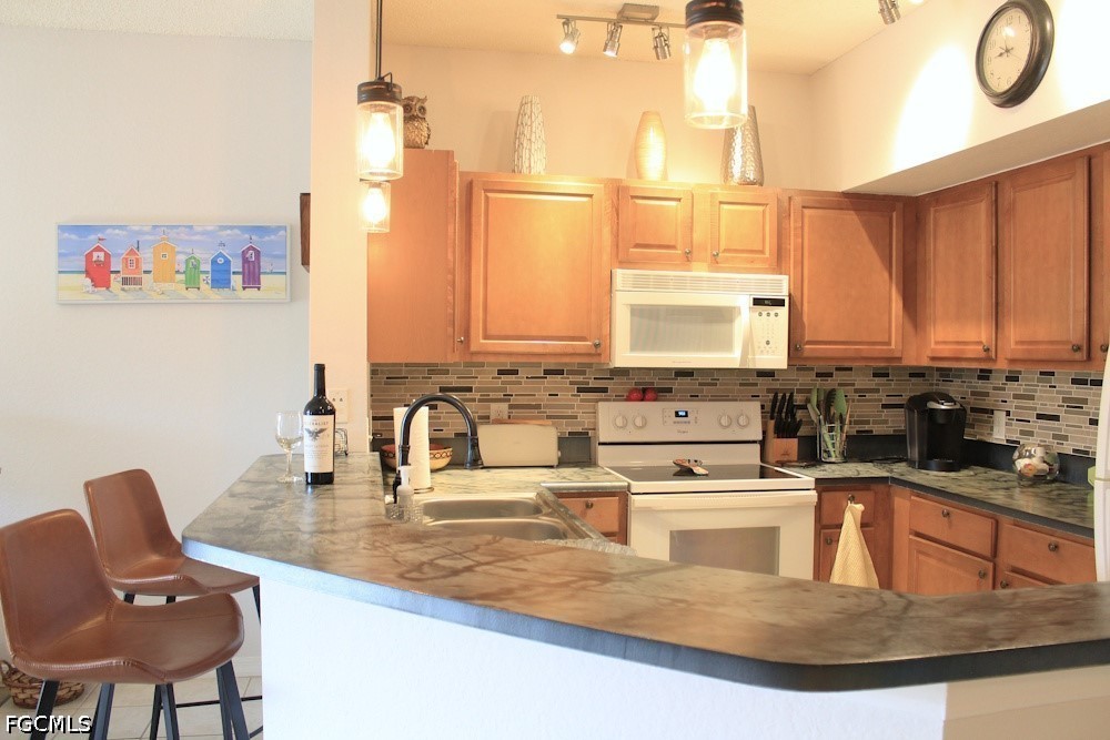 1 Bed Condominium for Sale in Fort Myers, photo 4