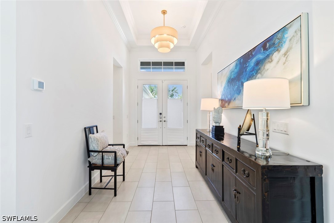 3 Bed Pool Home for Sale in Naples, photo 4