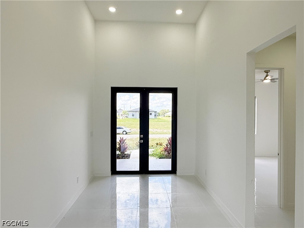 4 Bed SingleFamilyResidence for Sale in Cape Coral, photo 4